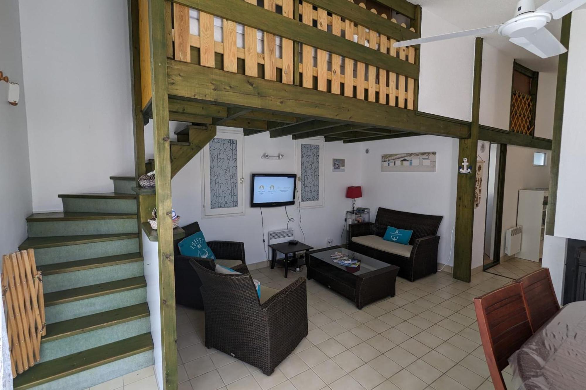 Spacious Nest With Terrace Near The Beach Saint-Hilaire-de-Talmont Dış mekan fotoğraf