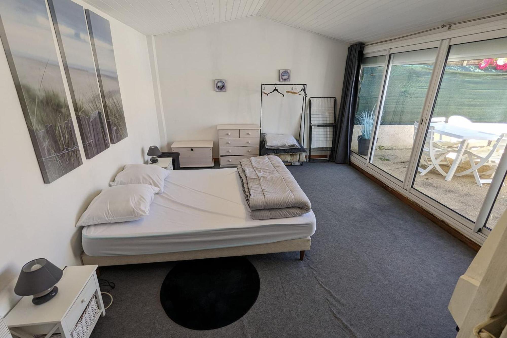 Spacious Nest With Terrace Near The Beach Saint-Hilaire-de-Talmont Dış mekan fotoğraf
